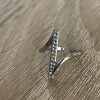 Bague zig zag a strass en acier inoxydable